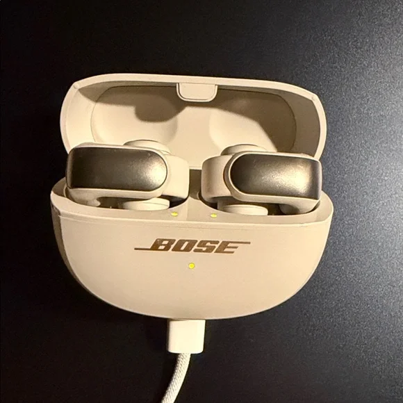 Bose Ultra Open Earbuds - Picture 1 of 2